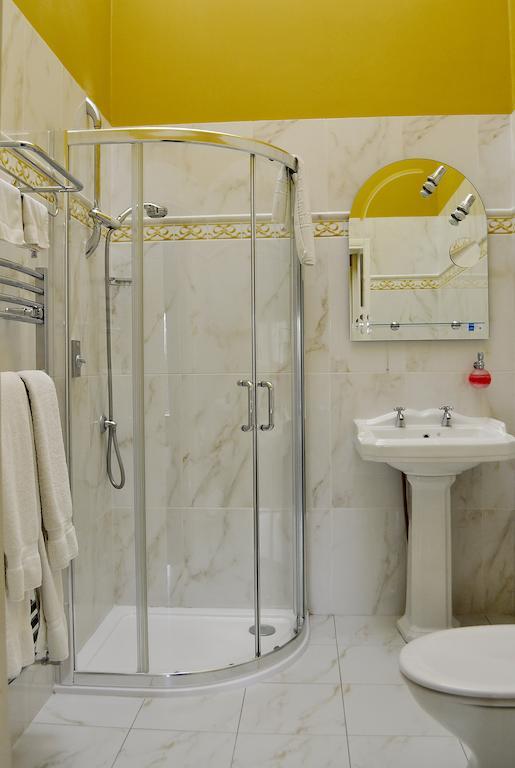 Highfield House Guesthouse Trim Δωμάτιο φωτογραφία